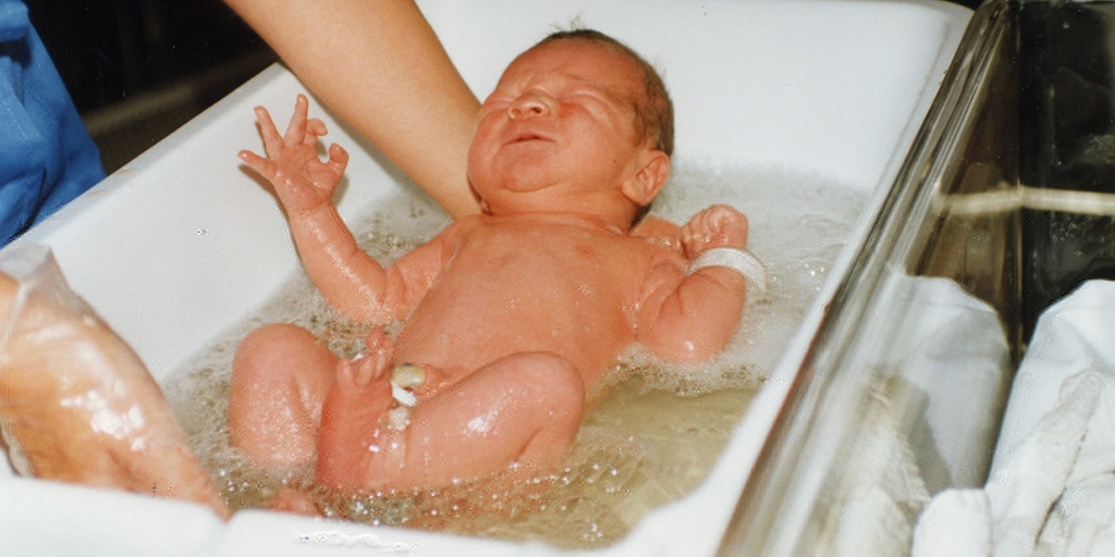 Cuidados del recién nacido: higiene y baño