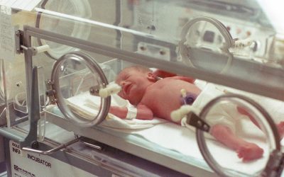 Signos de Alarma en el neonato: factores de riesgo, patologías y cómo actuar